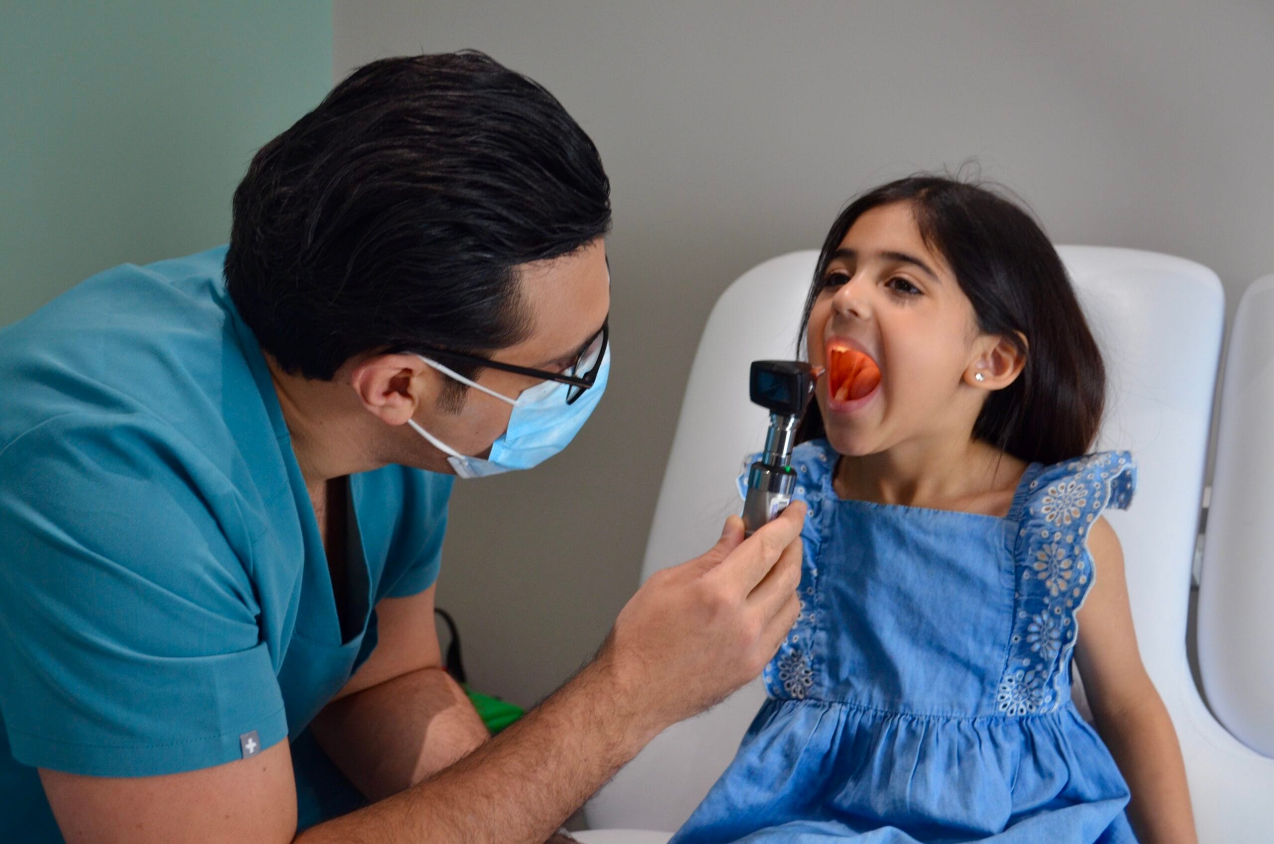 Doctor examine patient